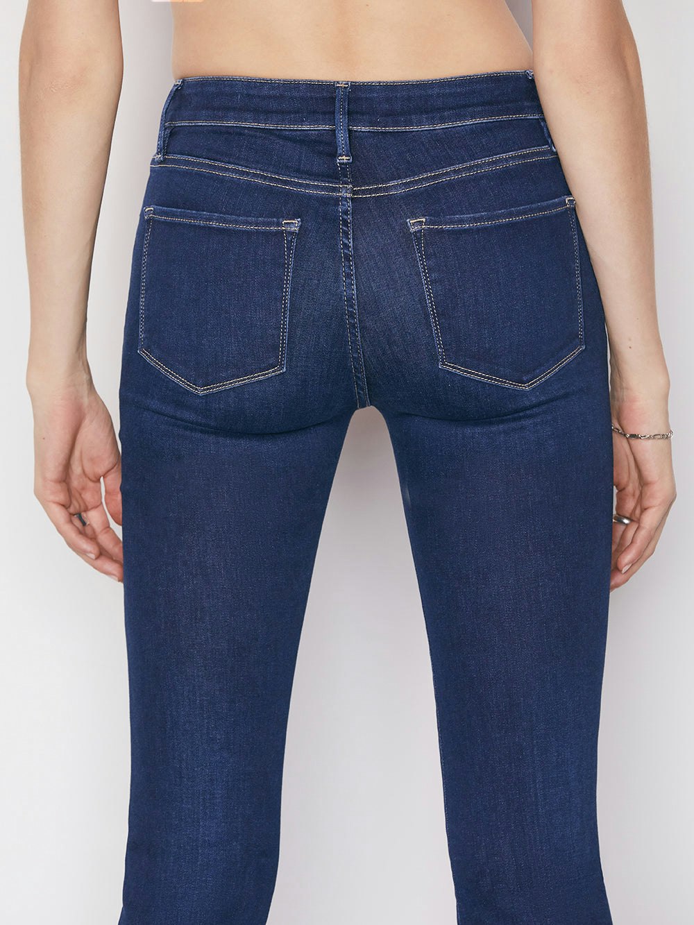 back detail view alt:fit2